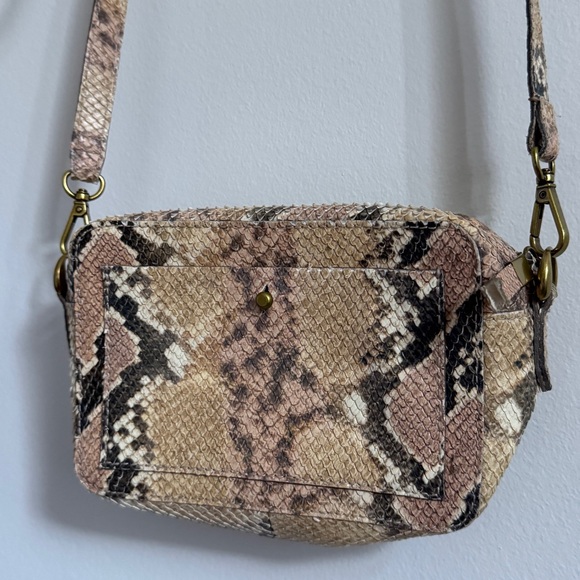 Madewell Transport Snakeskin Camera Bag Crossbody Purse - Picture 3 of 9